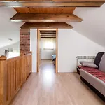 Gorgeous In With Sauna Апартаменты Врбовско